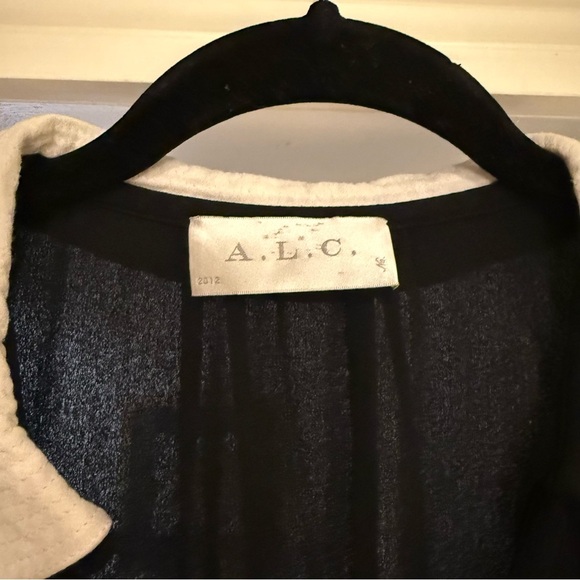 A.L.C Black Tank Top with White Collar Sz Large Minimalist Quiet Luxury - Picture 2 of 6